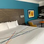 La Quinta Inn & Suites by Wyndham Okc North - Quail Springs