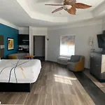 La Quinta By Wyndham Okc North - Quail Springs